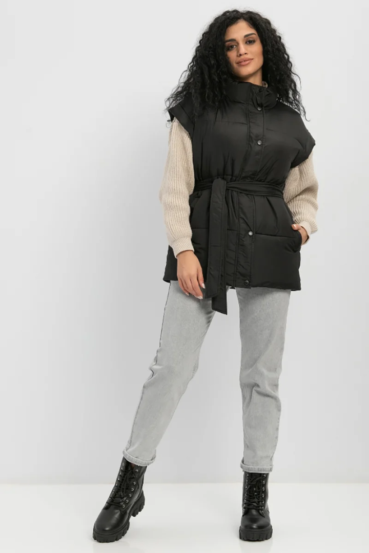 Жилет черный